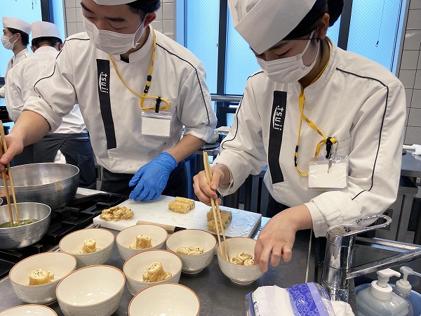 「日本料理クリエイティブ経営学科2年生の授業が始まりました！」　～日本料理だけを学ぶ辻調　ブログ1～