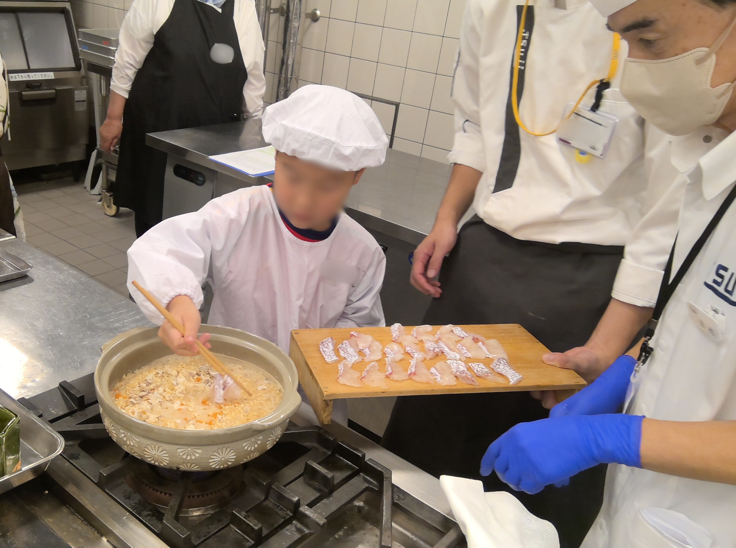 「きゃんたす」利用児童対象 親子クッキング教室実施