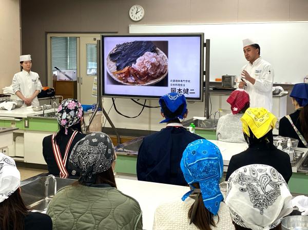 附属天王寺小学校で「だし」講習会実施