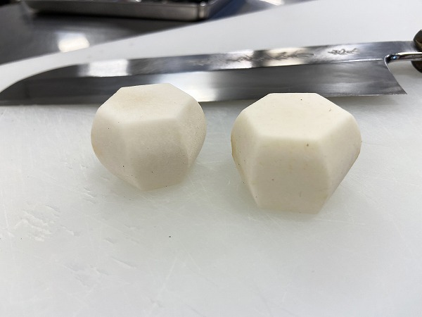 今日も包丁技術を磨きます!」~日本料理だけを学ぶ「新学科」ブログ5
