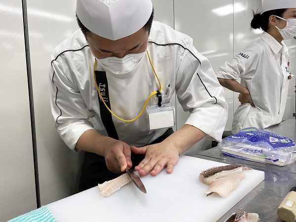「츠지에서는 유학생도 일본요리를 배우고 있습니다!」～일본요리만을 배우는 츠지조 블로그6～