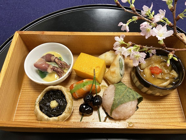 「辻調、学生オリジナル会席料理をお見せします！」 ～日本料理だけを学ぶ辻調　ブログ22～