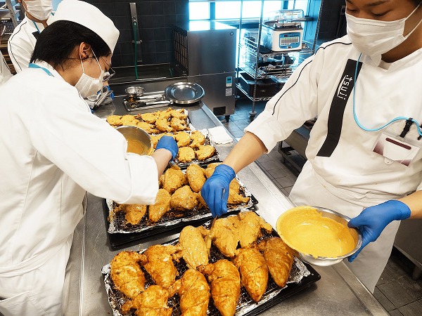 40人前の料理をつくる！総合調理実習