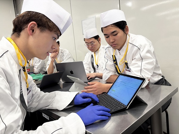 日本料理本科！実習初日は包丁研ぎです」日本料理だけを学ぶ辻調
