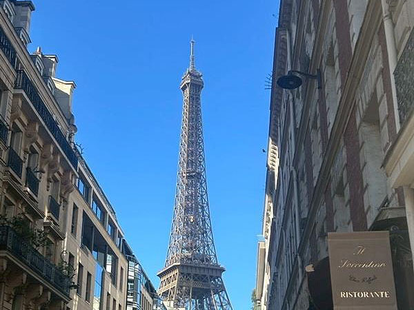 2026年 海外研修旅行(ウィーン・パリ)　旅日記①