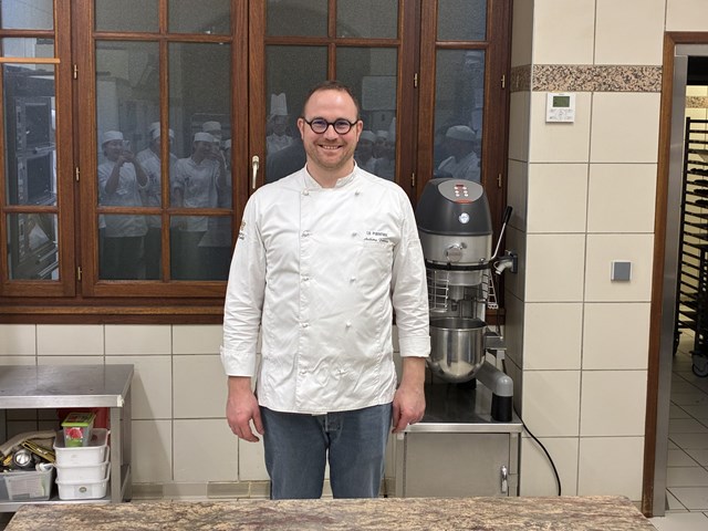 【チョコレートの皿盛りデザート講習】製菓外来講習 M.Anthony FRESNAY (アントニー・フレネ氏) / Restaurant la Pyramide