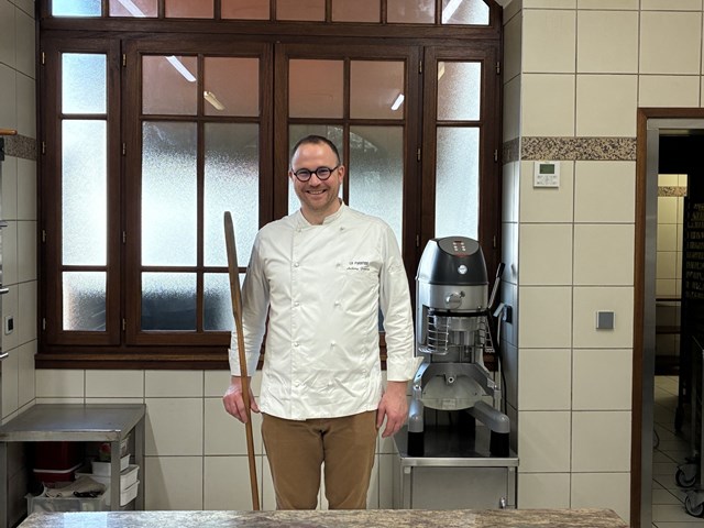 【今期初のアシエットデセール講習】製菓外来講習M.FRESNAY.Anthony FRESNAY (アントニー・フレネ氏)  / Restaurant la Pyramide（レストラン・ラ・ピラミッド）