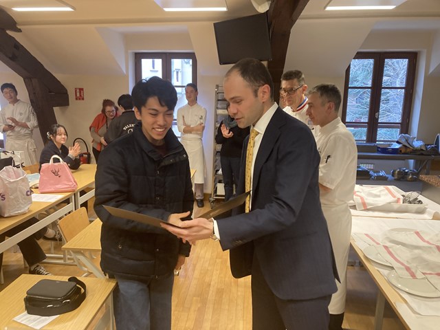 【皆さんお帰りなさい！】2025年春コース生研修修了式