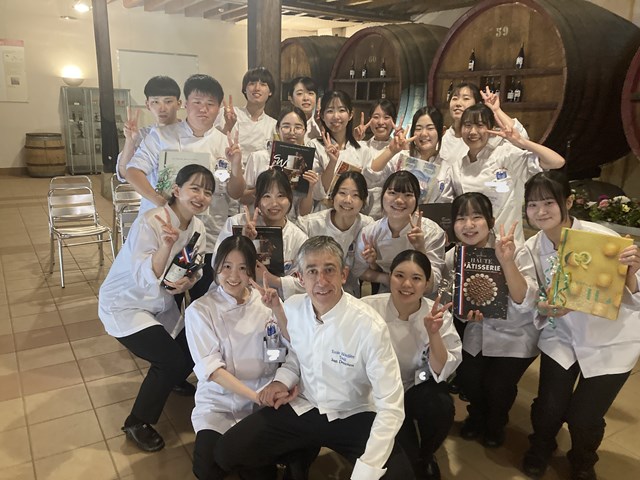 【皆さんおめでとうございます！】2025年秋コース修了式