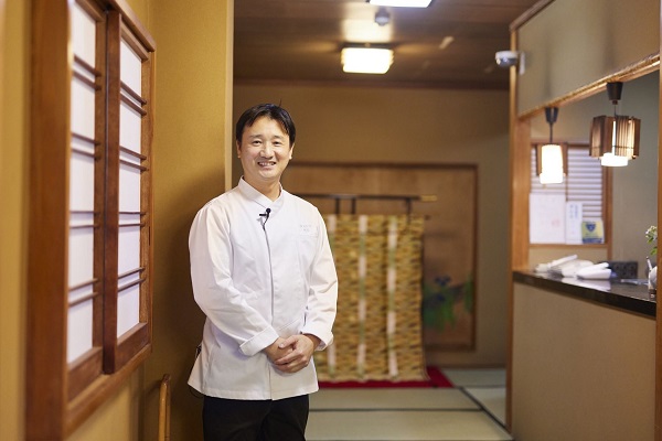 PROFESSIONs No.173 国内外で日本料理を伝える懐石料理店主 