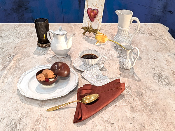 "グレーテル"のスタジオから【俵万智のチョコレート革命】