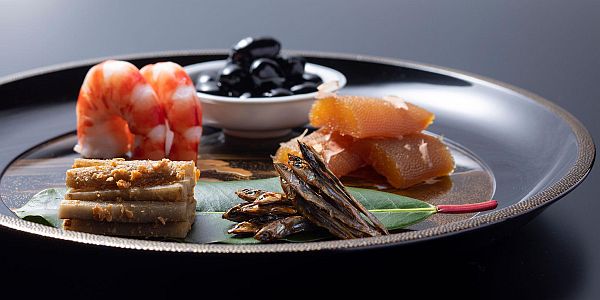 和食WEBマガジンWA・TO・BI　日本料理のことば「おせち」