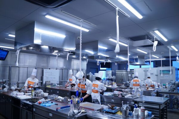 第18回製菓衛生師養成施設技術コンクール全国大会が開催されました