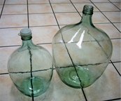 グラス製の容器