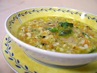 十六穀米と野菜を使ったスープ