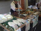 呼子のおばちゃんが作るイカの一夜干しと魚のみりん干し
